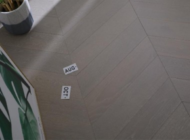 栎木新三层 鱼骨拼 青松落色